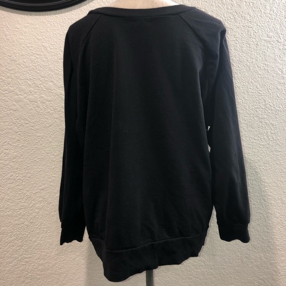 Black long sleeve with lace - Picture 2 of 4